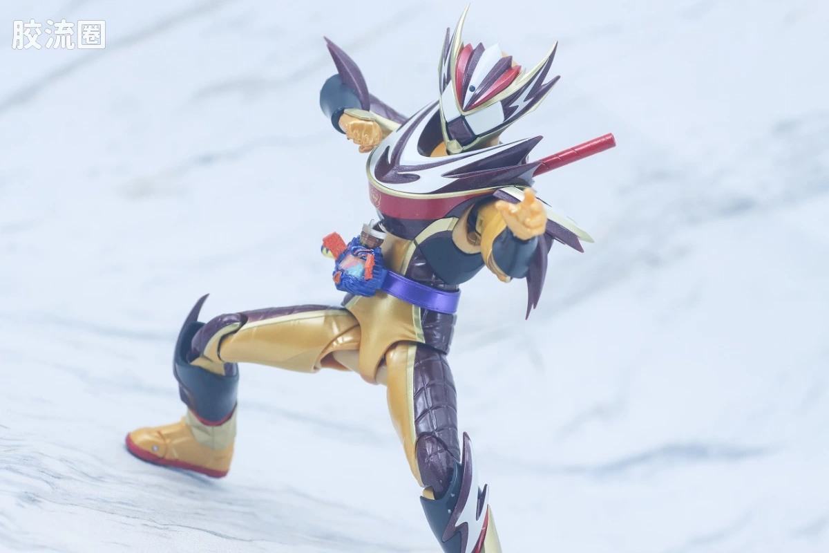 SHF 假面骑士限定版 假面骑士Valen/瓦伦 冰沙特装＆“松脆”效果配件套装 - 图片